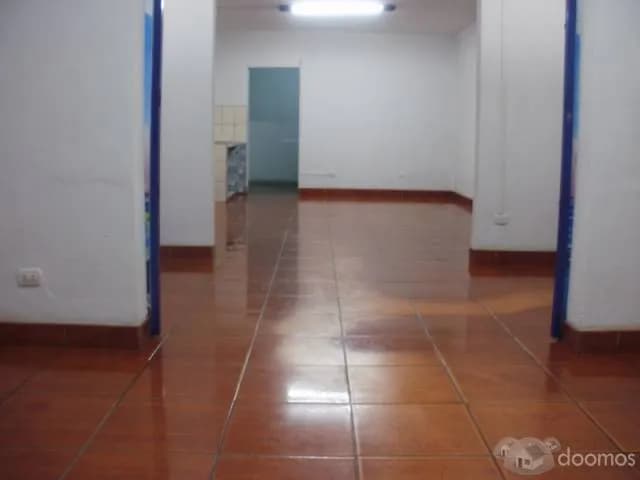 ALQUILO LOCAL COMERCIAL y/o INDUSTRIAL — foto 1