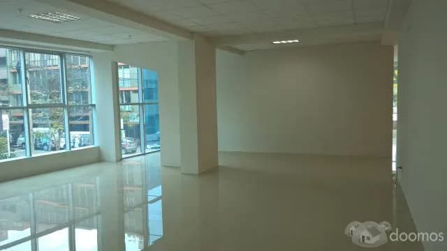 Alquiler de local de 520 m2 a 13500 dólares — foto 4