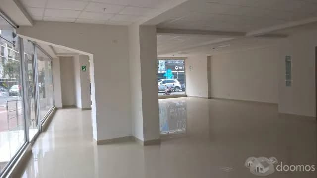Alquiler de local de 520 m2 a 13500 dólares — foto 6