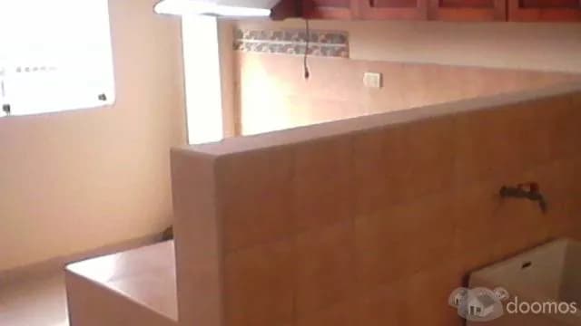 AMPLIO Y BIEN DISTRIBUIDO DEPARTAMENTO. — foto 3