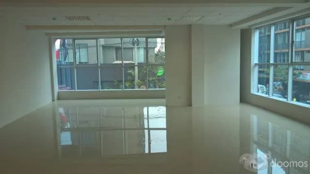 Alquiler de Local  520 m2 a 13490 Dólares — foto 2
