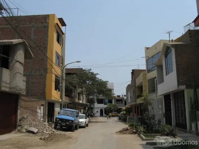 LOS OLIVOS. OCASION TERRENO CON LIC. EDIFICIO MULTIFAMILIAR — foto 2