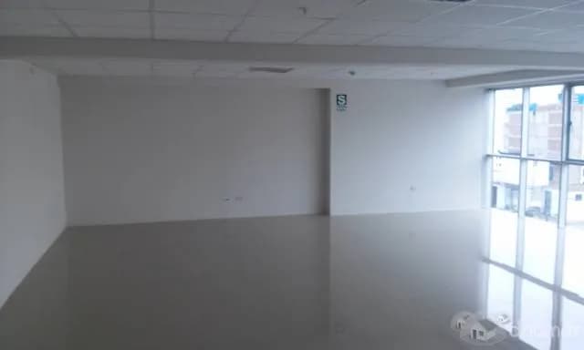 ALQUILO OFICINA EN CENTRO EMPRESARIAL "LA PAZ" — foto 3