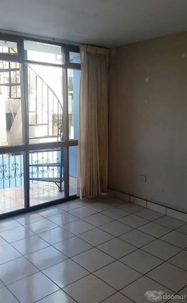 ALQUILO CASA EN UMACOLLO (Excelente ubicación) — foto 5