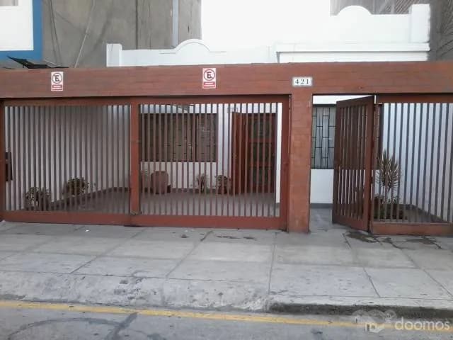 Vendo hermosa casa ubicada en Magdalena del Mar — foto 1