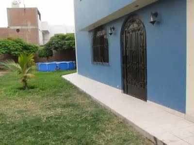 Alquiler de amplia casa - Chincha Alta