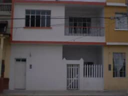 Dos propiedades en una negocio rentable