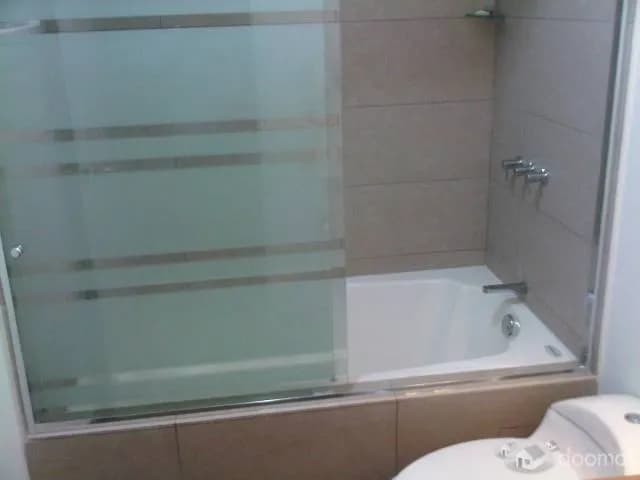 ALQUILO EXCLUSIVO DPTO DUPLEX, AMOBLADO, 3 DOR, 140M2, USD1,200 — foto 4