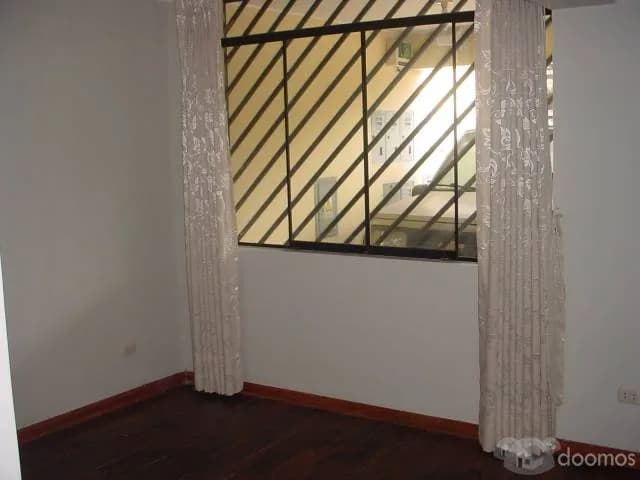 DEPARTAMENTO COMODO EN  PRIMER PISO - LA CALERA DE LA MERCED - SURQUILLO — foto 2