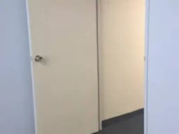 Alquilo Oficina de 40 m2  a 420 dólares
