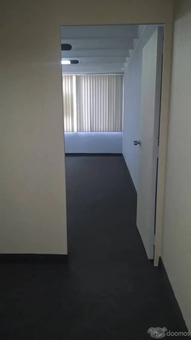 Alquilo Oficina de 40 m2  a 420 dólares — foto 7