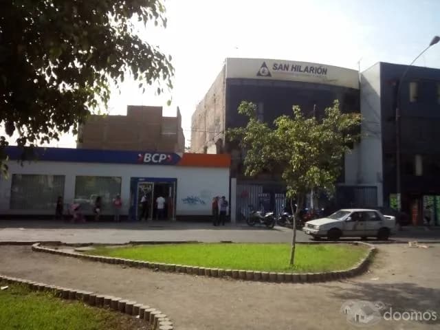 ALQUILER DE LOCAL COMERCIAL (ZONA DE BANCOS) — foto 2