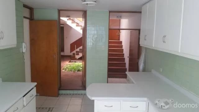 HERMOSA CASA IDEAL PARA EMPRESA — foto 7