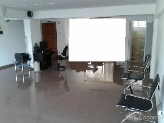 ALQUILER OFICINA SAN ISIDRO — foto 4
