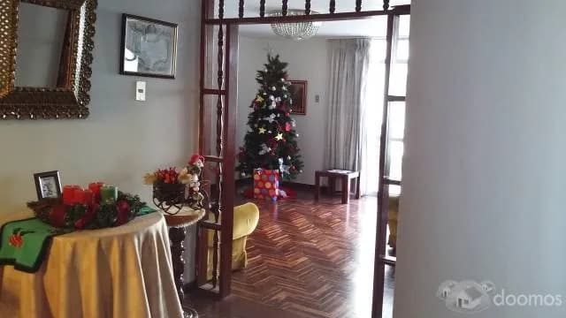 VENDO ESPACIOSA CASA DE 3 PISOS EN SAN BORJA — foto 3