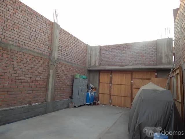 SE VENDE CASA EN EXELENTE UBICACIÓN — foto 3