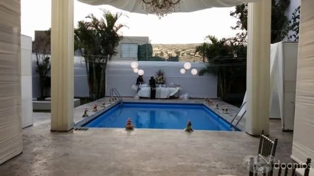 ALQUILO SALÓN CON PISCINA PARA EVENTOS EN SAN ISIDRO — foto 1