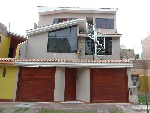 SE VENDE CASA PUENTE BLANCO 1° ETAPA - ICA — foto 1