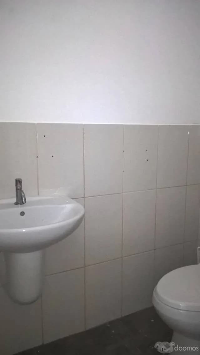 Alquilo Local  San Miguel de 134 m2 a 20 dólares x m2 — foto 4