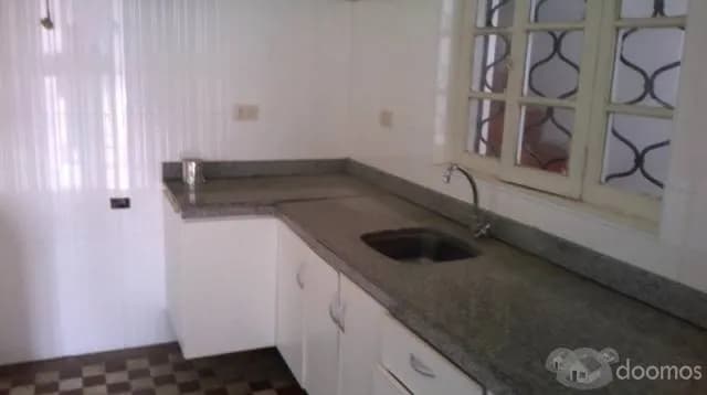 ALQUILER DE CASA O VENTA COMO TERRENO — foto 3