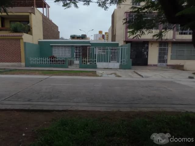 SE VENDE CASA RESIDENCIAL EN PUEBLO LIBRE — foto 1