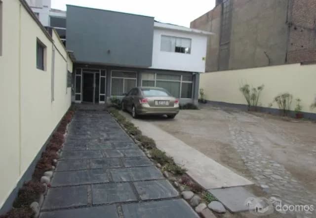 ALQUILER DE CASA EN SAN BORJA 750 M2 — foto 1
