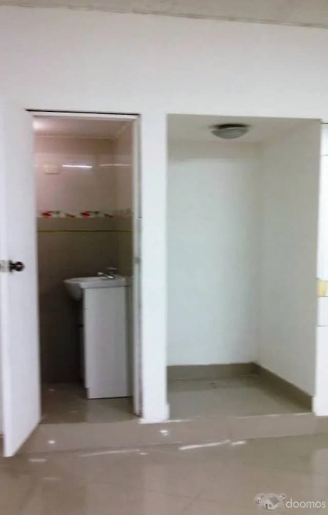 Alquiler de Tienda/Local en Centro Comercial Caminos del Inca — foto 5
