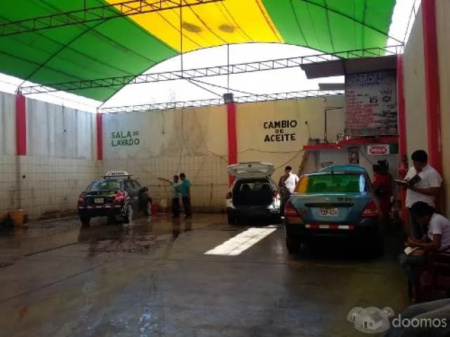 SERVICENTRO, LAVADERO EN ZONA MUY TRANSITABLE — foto 1