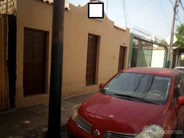 EXCEPCIONAL UBICACIÓN DE CASA COMO TERRENO — foto 1