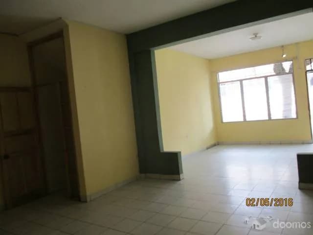 casa en alquiler con 3 dormitorios S/.. 1,500 soles — foto 1