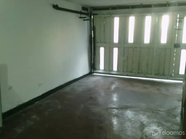 SE ALQUILA LOCAL COMERCIAL SEMI SÓTANO — foto 2