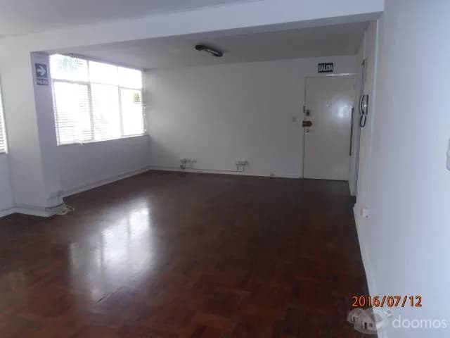 ALQUILER DE OFICINA EN SAN ISIDRO — foto 1