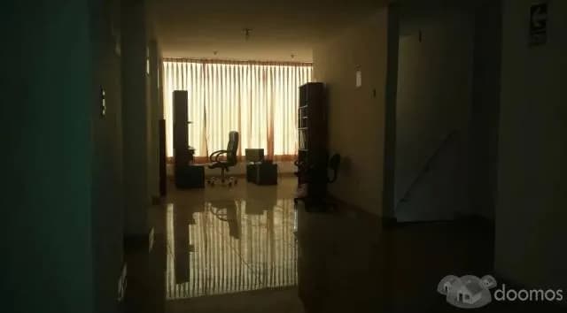 Local Comercial En 2do Piso Con Acceso Independiente — foto 2