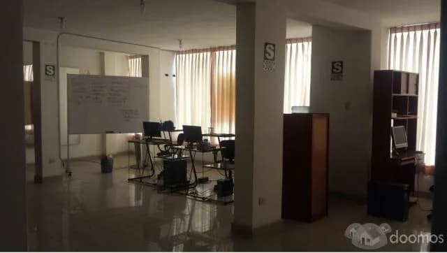 Local Comercial En 2do Piso Con Acceso Independiente — foto 6
