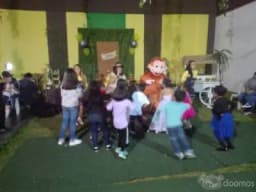 SE ALQUILA CASA CON JARDIN PARA FIESTAS INFANTILES Y BABY SHOWER EN SURCO