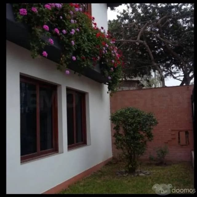 ALQUILO MAGNÍFICA CASA PARA OFICINAS 400 m2 EN SURCO $3200 — foto 1
