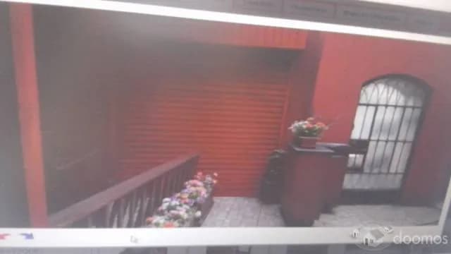 URGENTE CASA-LOCAL EN VENTA POR VIAJE — foto 2