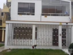 SE VENDE CASA DE 3 PISOS EN SAN MIGGUEL