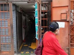 VENTA DE LOCAL COMERCIAL EN GAMARRA