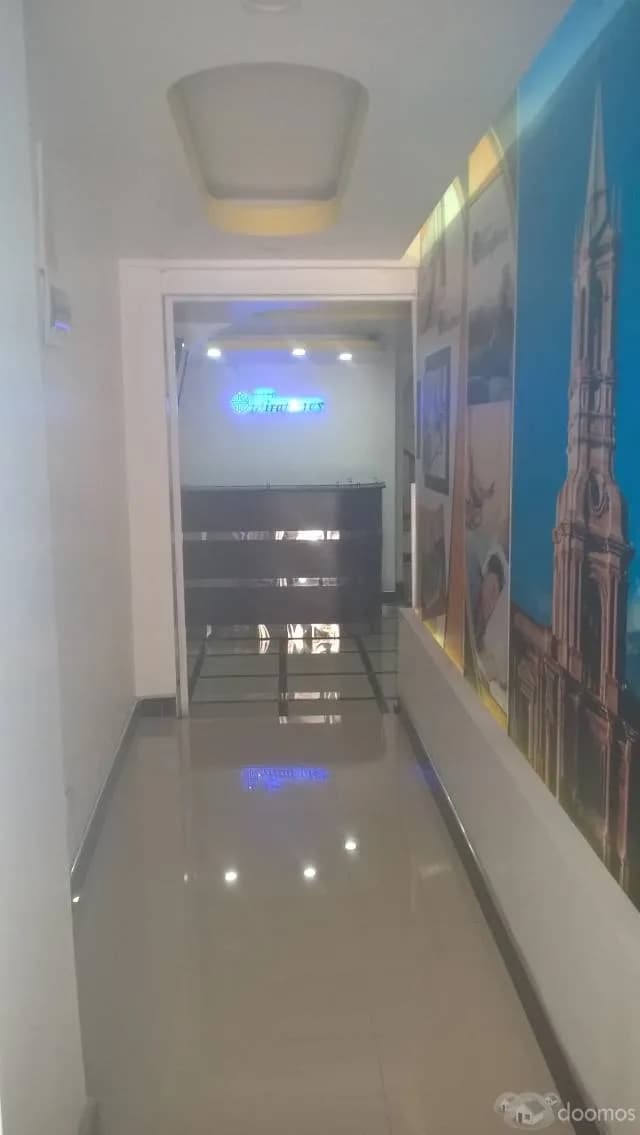 HERMOSO HOTEL EN AV PRINCIPAL DE AREQUIPA — foto 3