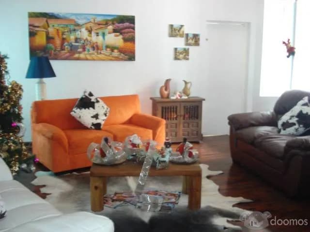 Alquilo casa en centro de Miraflores — foto 2