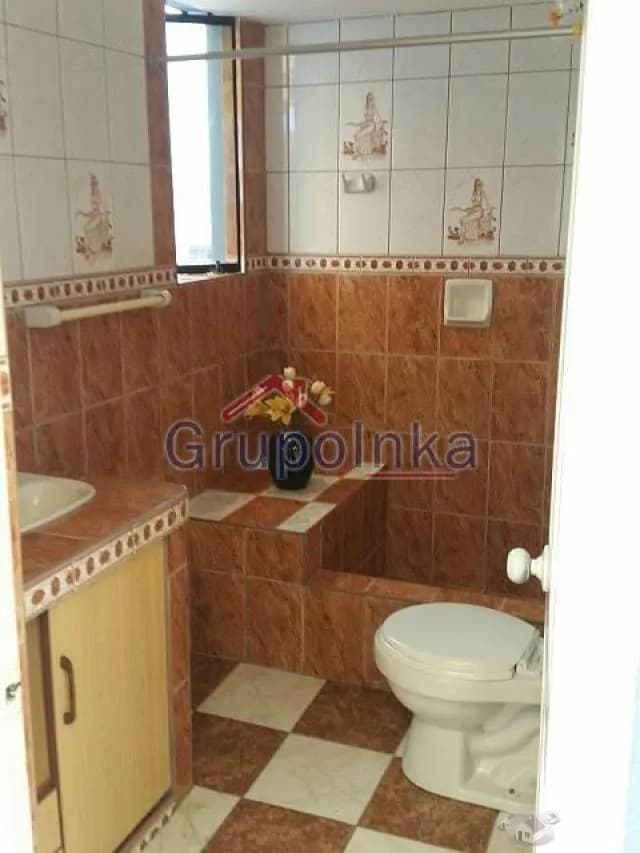 EXCELENTE CASA LISTA PARA HABITAR FRENTE A PARQUE — foto 4