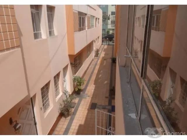 VENTA CASA EN LINCE LIMITE CON SAN ISIDRO IMPERDIBLE OCASION — foto 1
