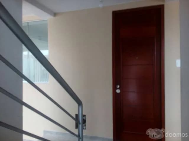 Departamento 1° piso, Urb. Las Palmas — foto 3