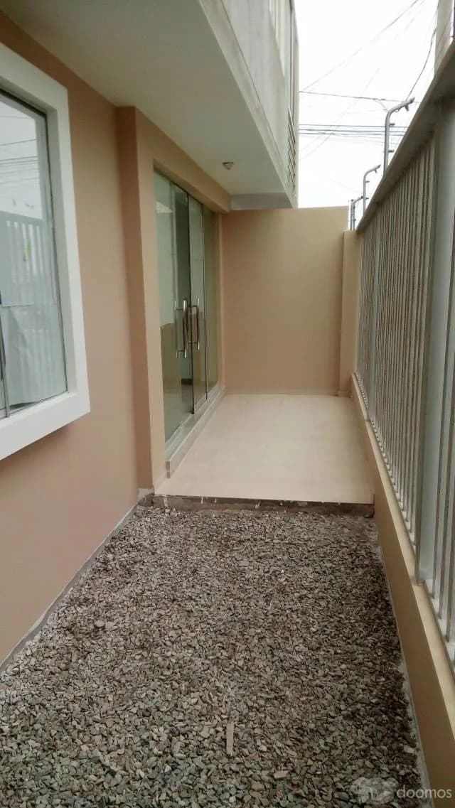 Departamento 1° piso, Urb. Las Palmas — foto 4