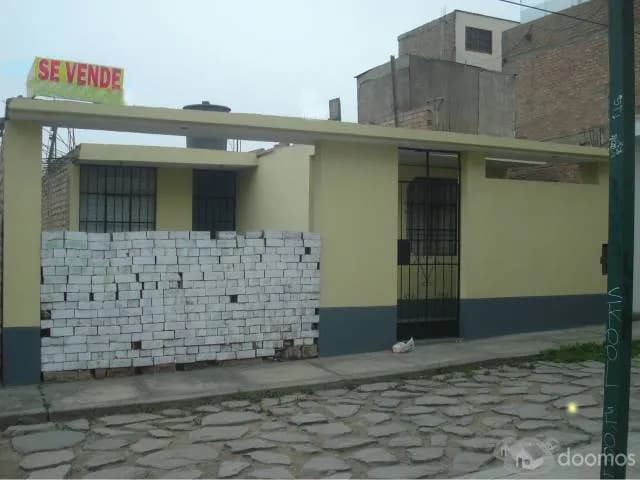VENDO CASA EN LA MOLINA $ 180,00 — foto 1
