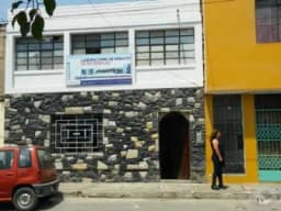 vendo caa en zona comercial