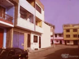 CASA 3 PISOS KM 13 COMAS 65,000 DOLARES 105 m2 TEL. 961 041 231