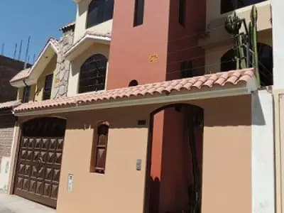 OCASION - ALQUILER DE HERMOSA CASA EN RESIDENCIAL MONTE BELLO - AREQUIPA
