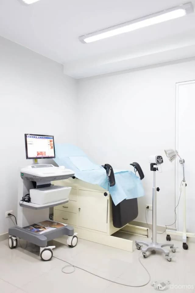 ALQUILO CONSULTORIO MÉDICO — foto 3